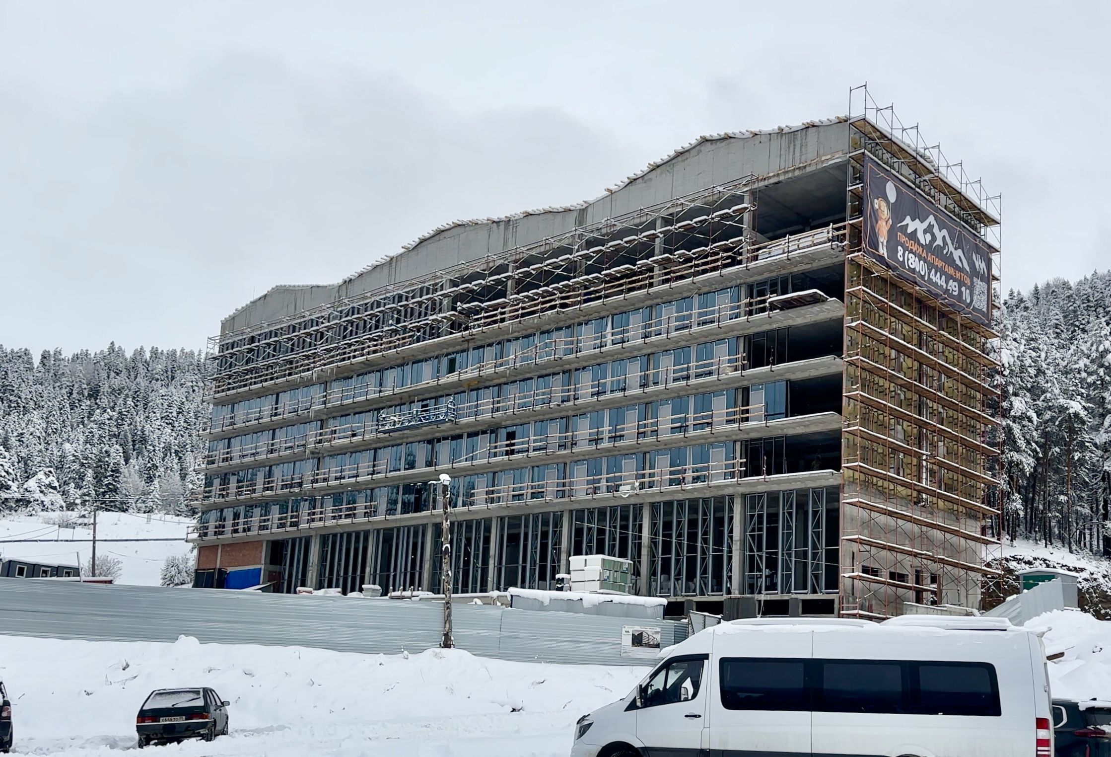 Перегородки для витражного остекления: 340 м²